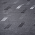 ATRAKCYJNE ZADASZENIE Z NADRUKIEM
Trwała i odporna na zarysowania powłoka zapewnia długi okres eksploatacji